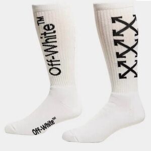 NWOT! OFF-WHITE Men’s Arrow Logi Mid-Length Socks. White with black print.